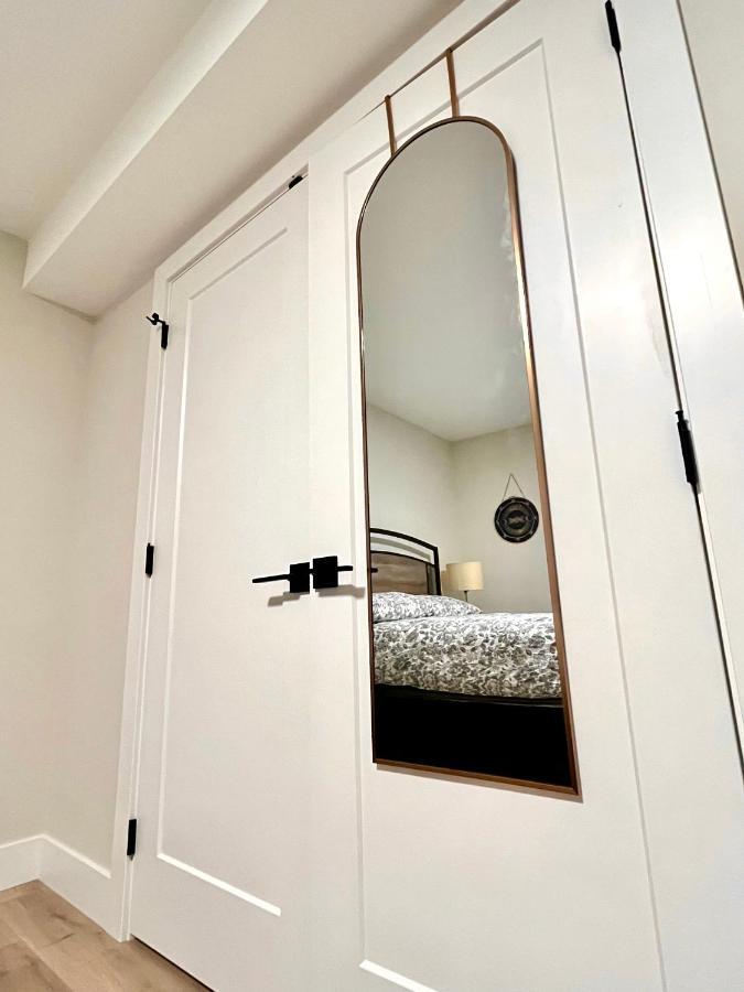 The Harmony Inn Spacious 2 Bdrms 2 Beds Basement Suite Surrey Ngoại thất bức ảnh